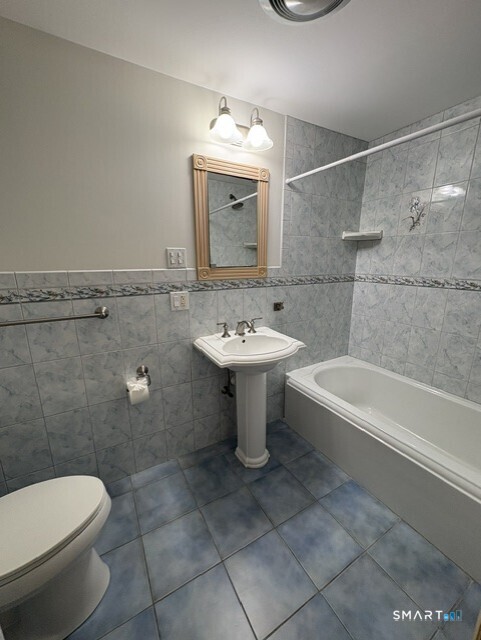 16 Botelle Manor Cromwell CT 06416