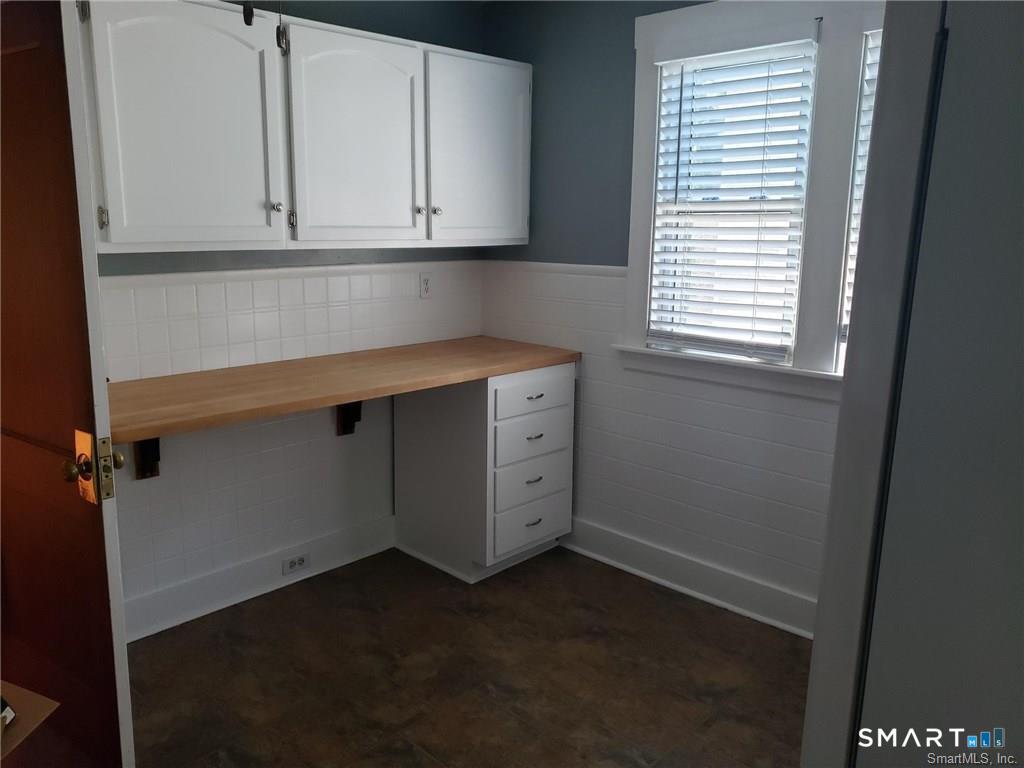 15 Dudley Street Bristol CT 06010