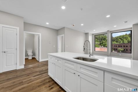 1 West Main Street Meriden CT 06451