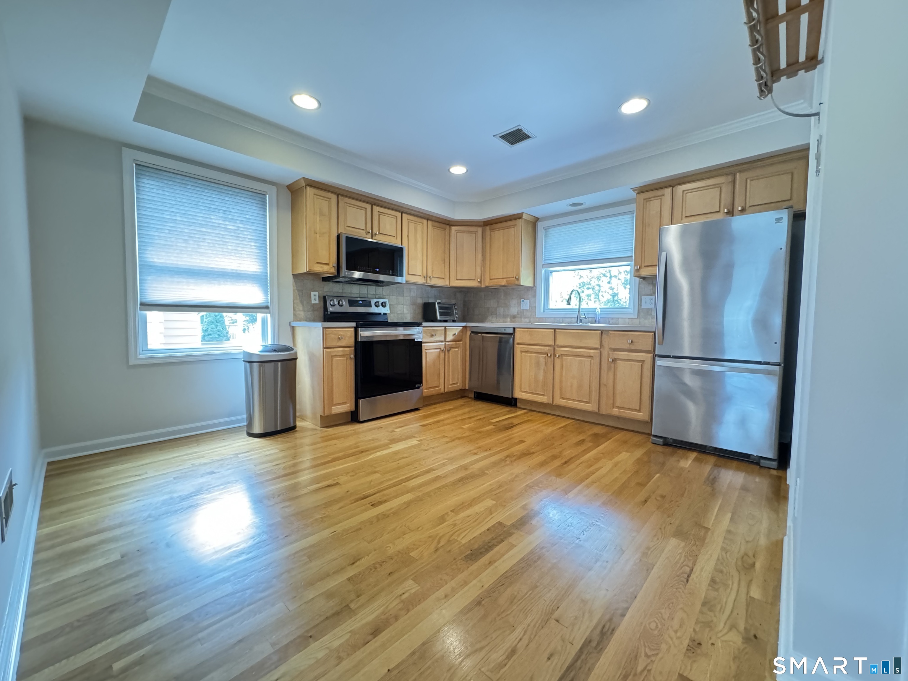 17 Glenwood Avenue Norwalk CT 06854