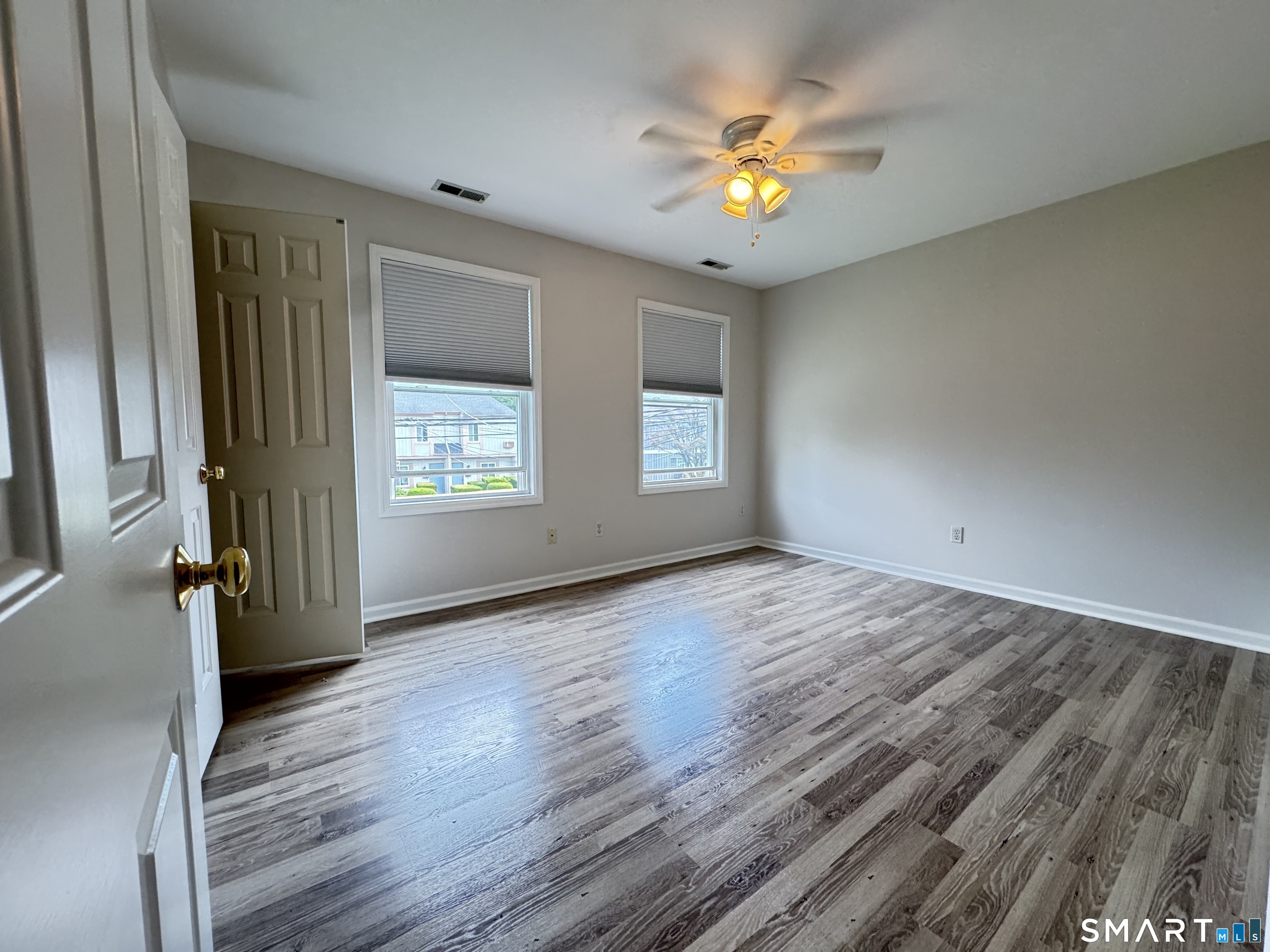 17 Glenwood Avenue Norwalk CT 06854