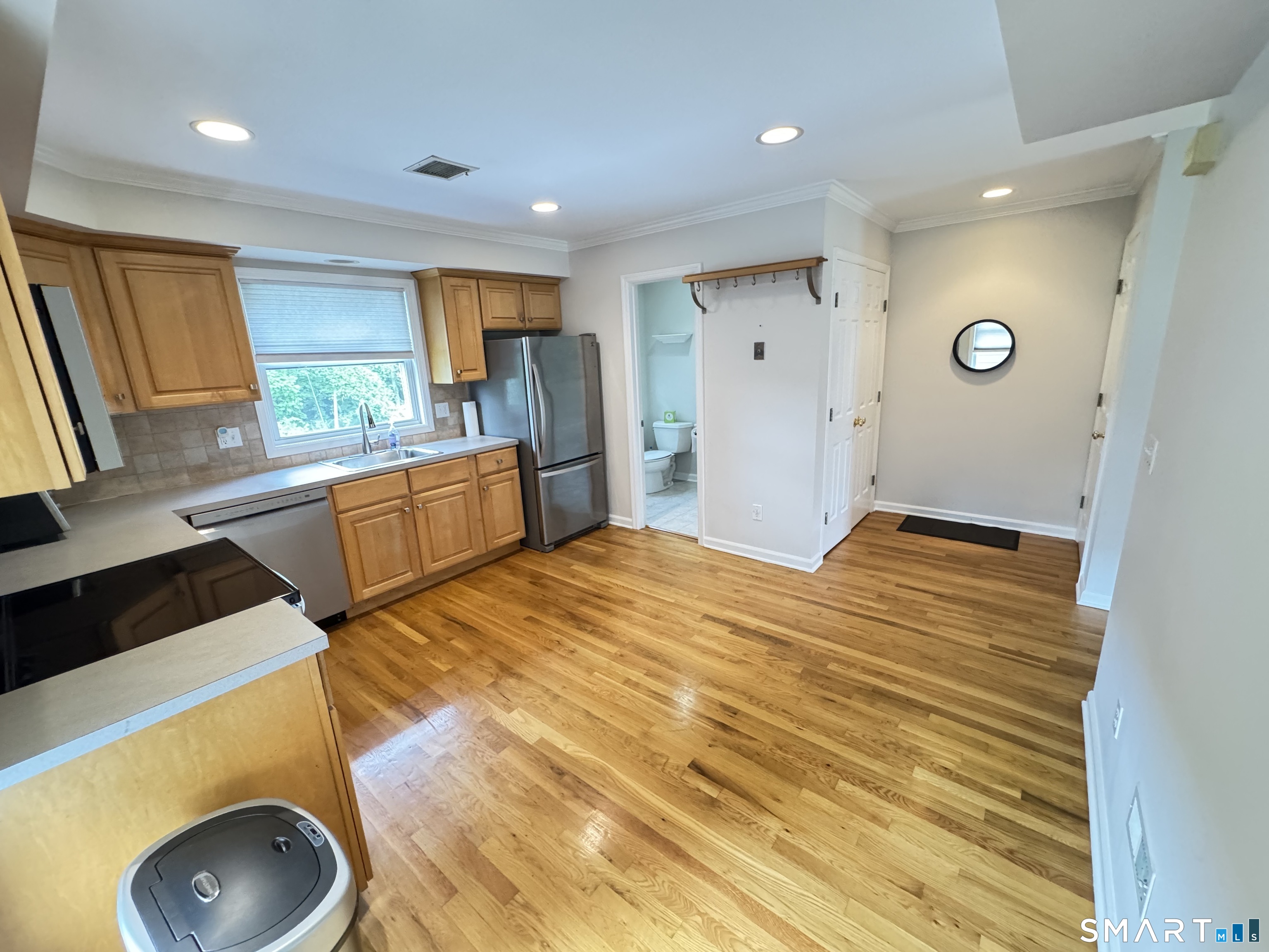 17 Glenwood Avenue Norwalk CT 06854