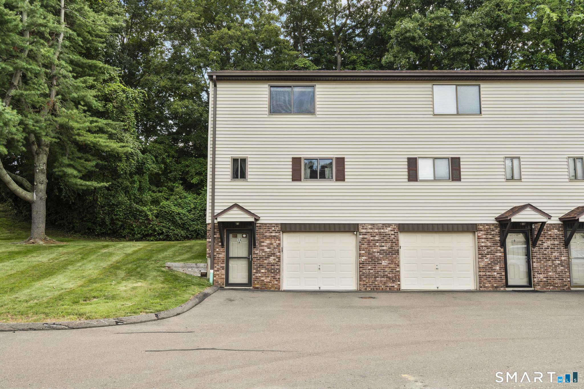 140 Thompson Street East Haven CT 06513