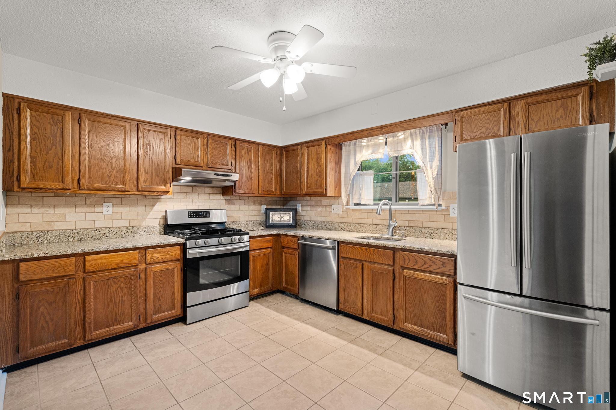 140 Thompson Street East Haven CT 06513