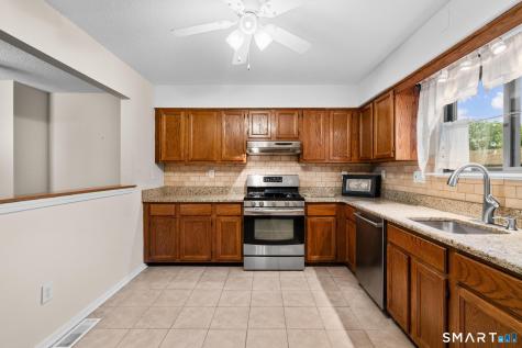 140 Thompson Street East Haven CT 06513