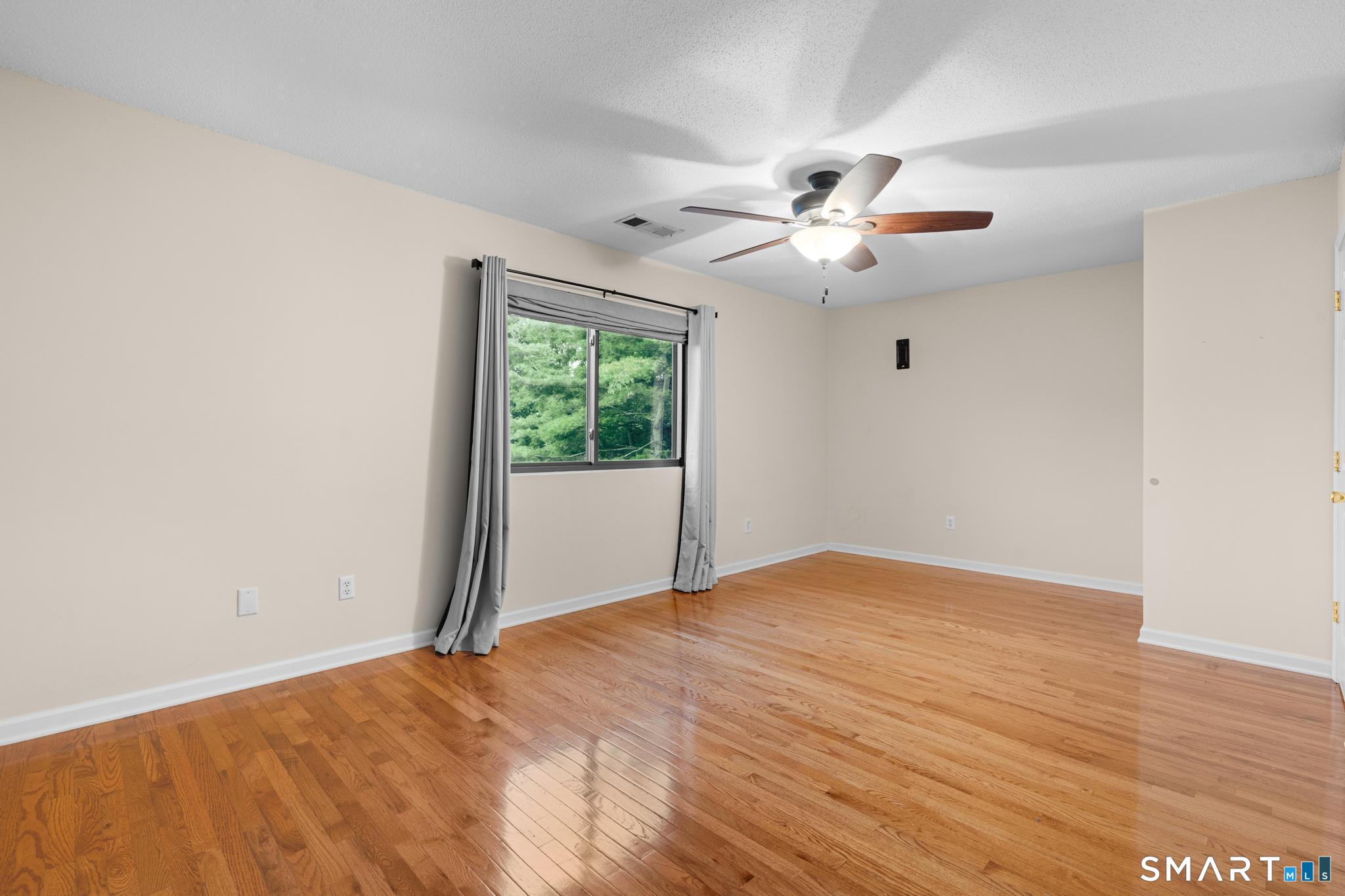 140 Thompson Street East Haven CT 06513