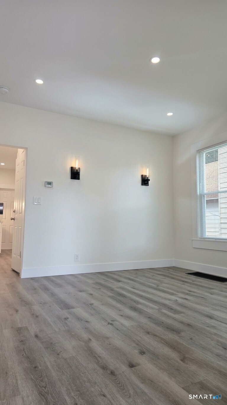 14 Meadow Street Ansonia CT 06401