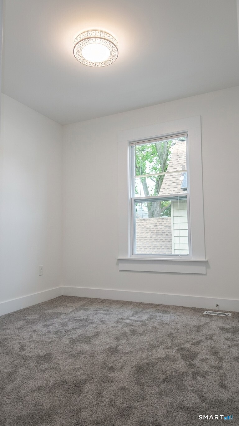 14 Meadow Street Ansonia CT 06401