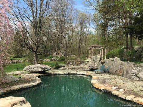 118 Long Ridge Road Danbury CT 06810