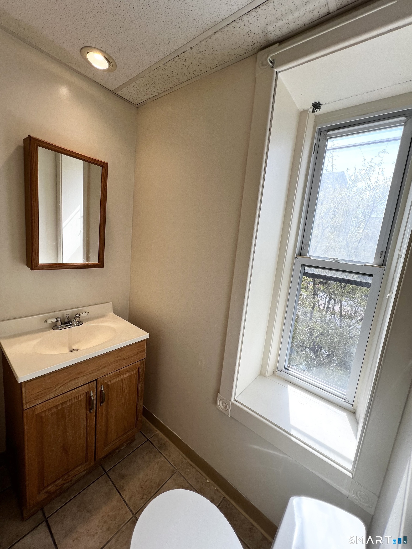 696 Main Street Middletown CT 06457