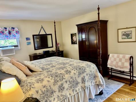 5 Governors Lane Bethel CT 06801