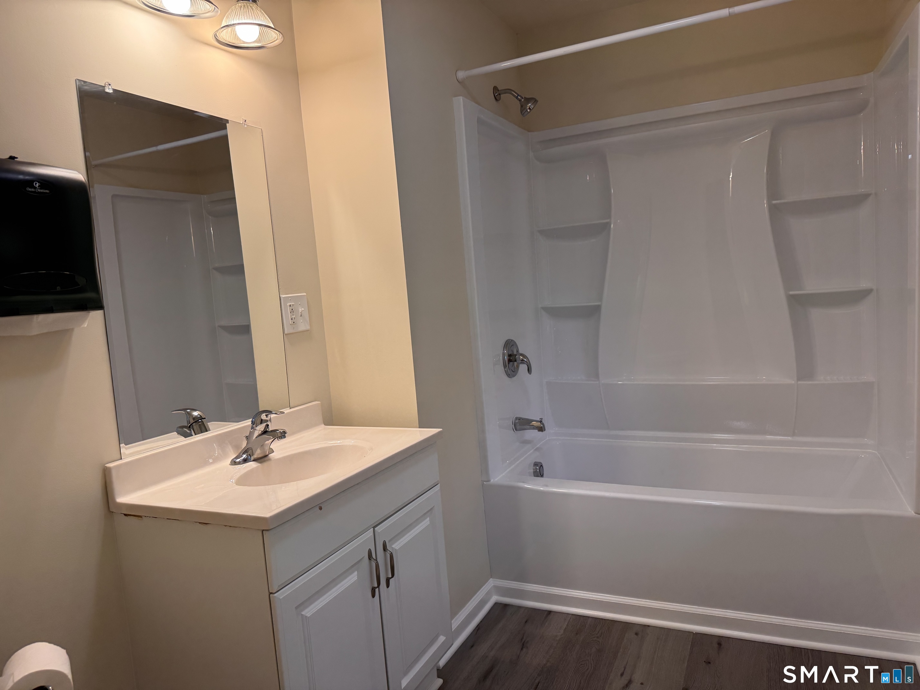 5 Meadow Street Naugatuck CT 06770