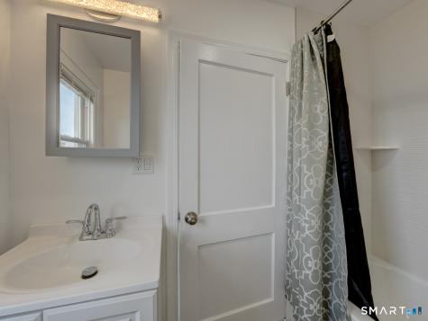41 East High Street East Hampton CT 06424