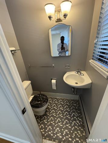 9 Concord Street West Hartford CT 06119