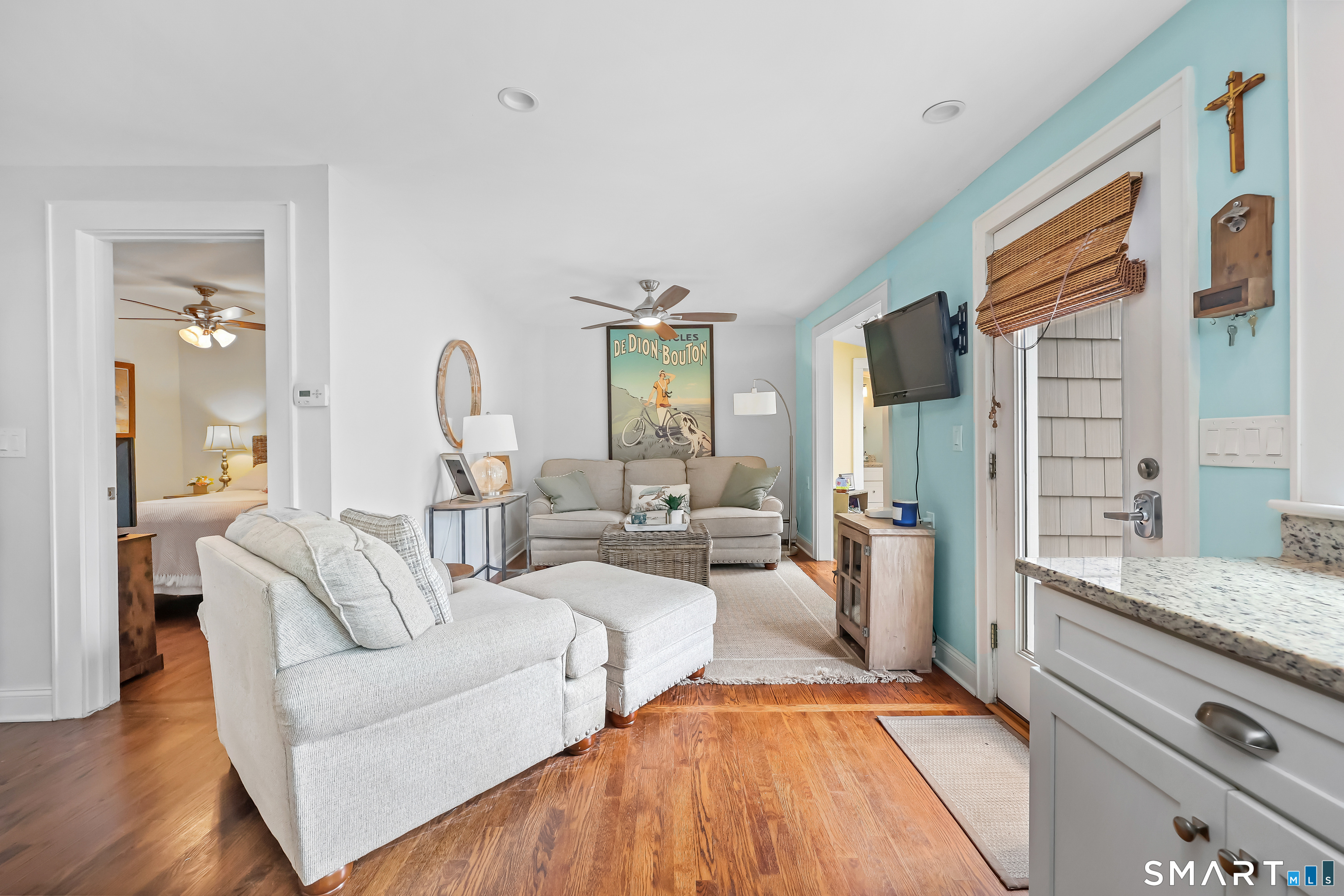 927 East Broadway Milford CT 06460