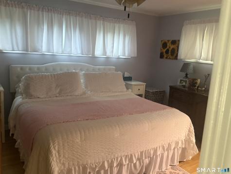 5 Hill Street Branford CT 06405