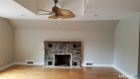 5 Hill Street Branford CT 06405