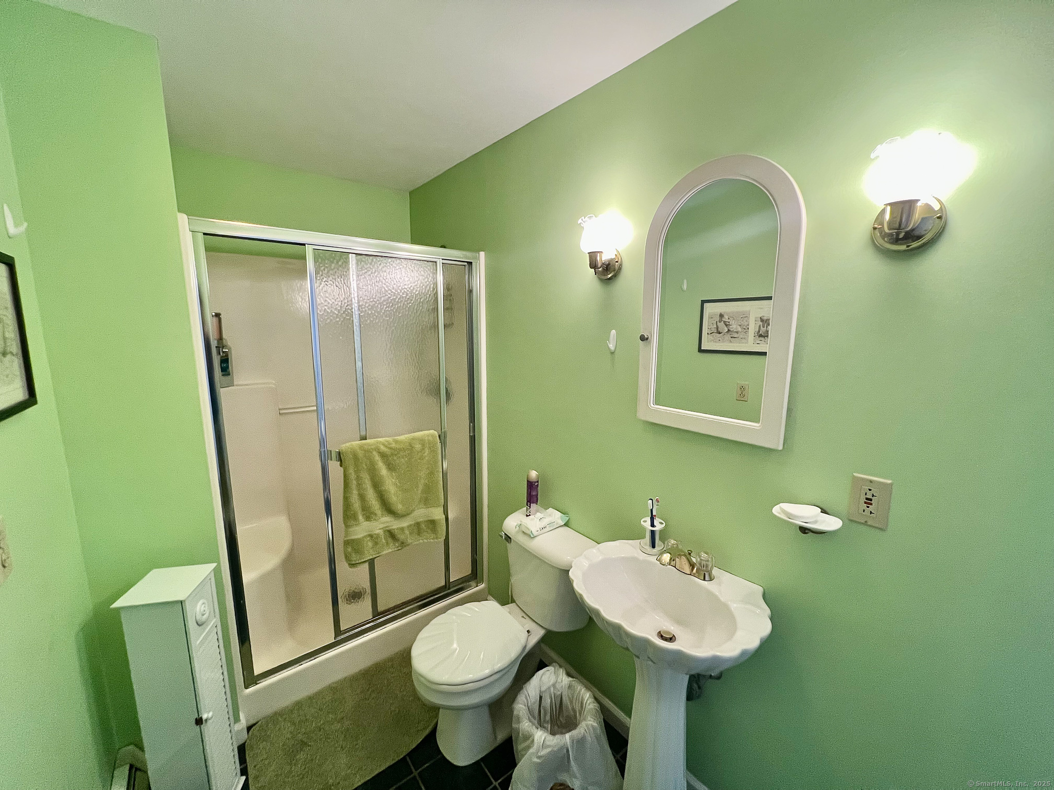 906 East Broadway Milford CT 06460