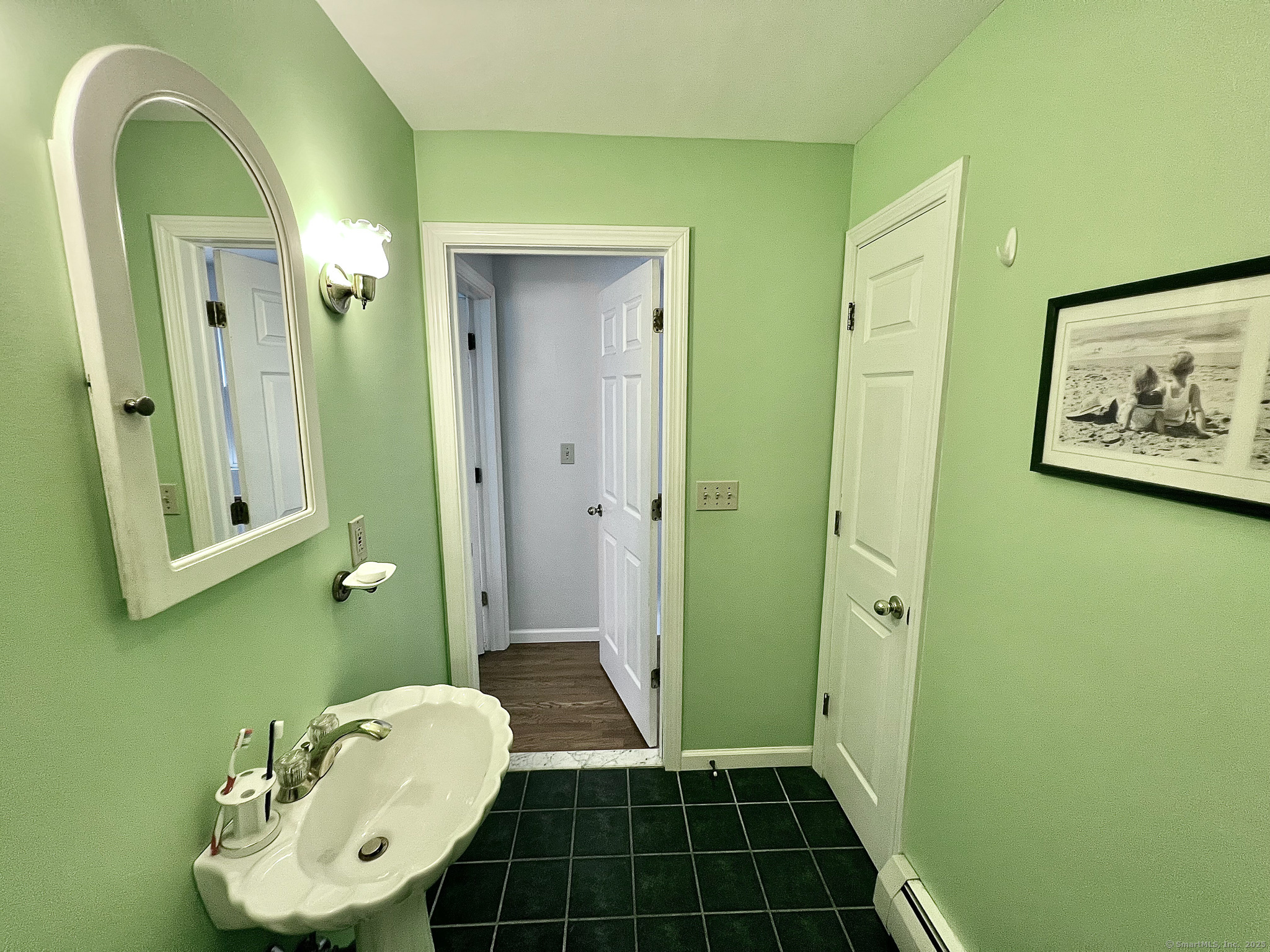 906 East Broadway Milford CT 06460