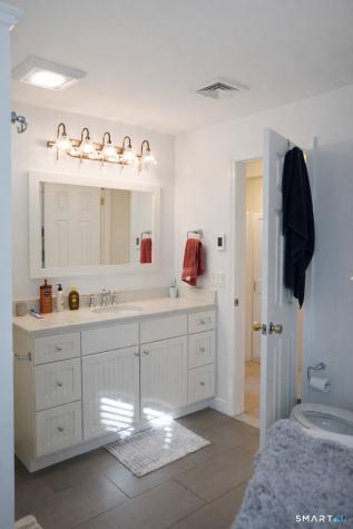 2 Mansfield Grove Road East Haven CT 06512