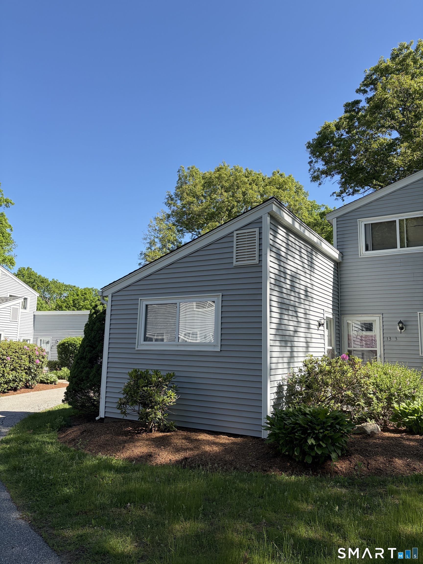 13 Kent Court Ashford CT 06278