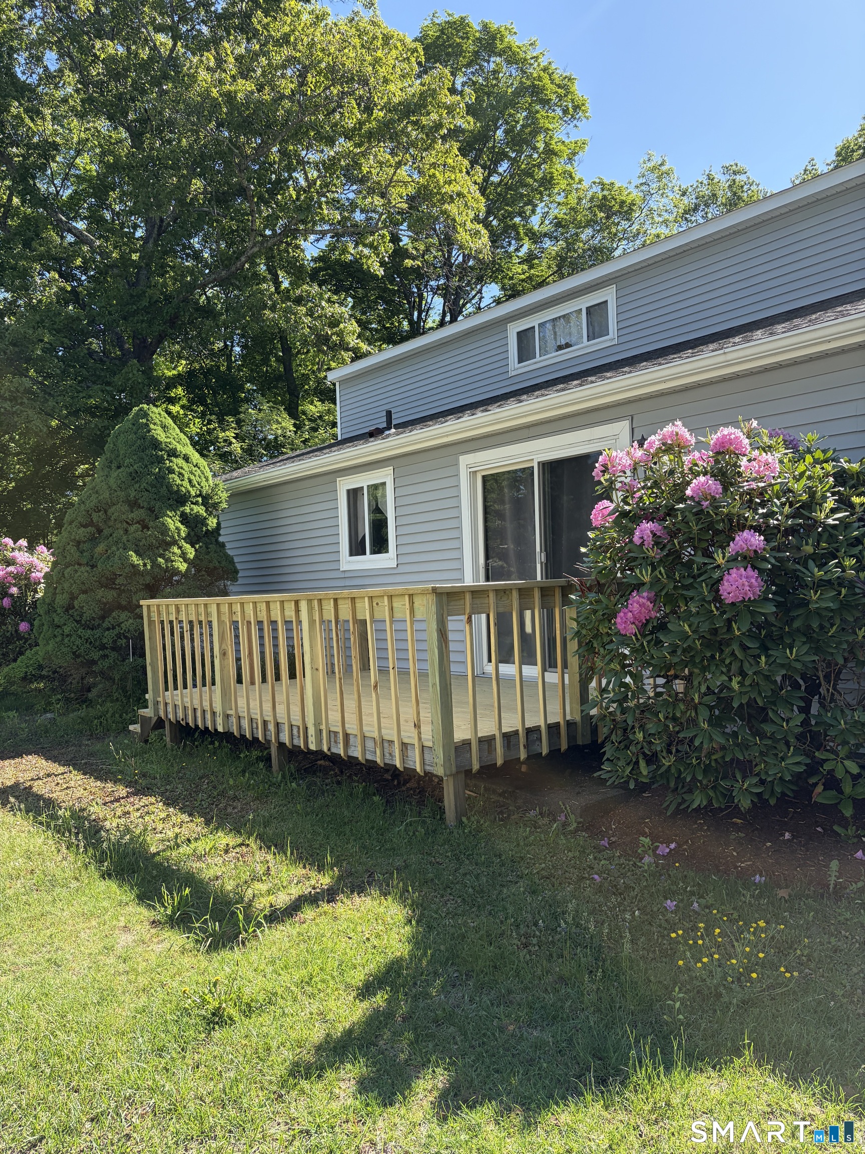 13 Kent Court Ashford CT 06278