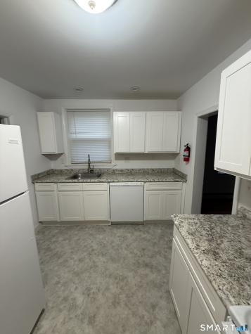 1 Farnsworth Street New London CT 06320