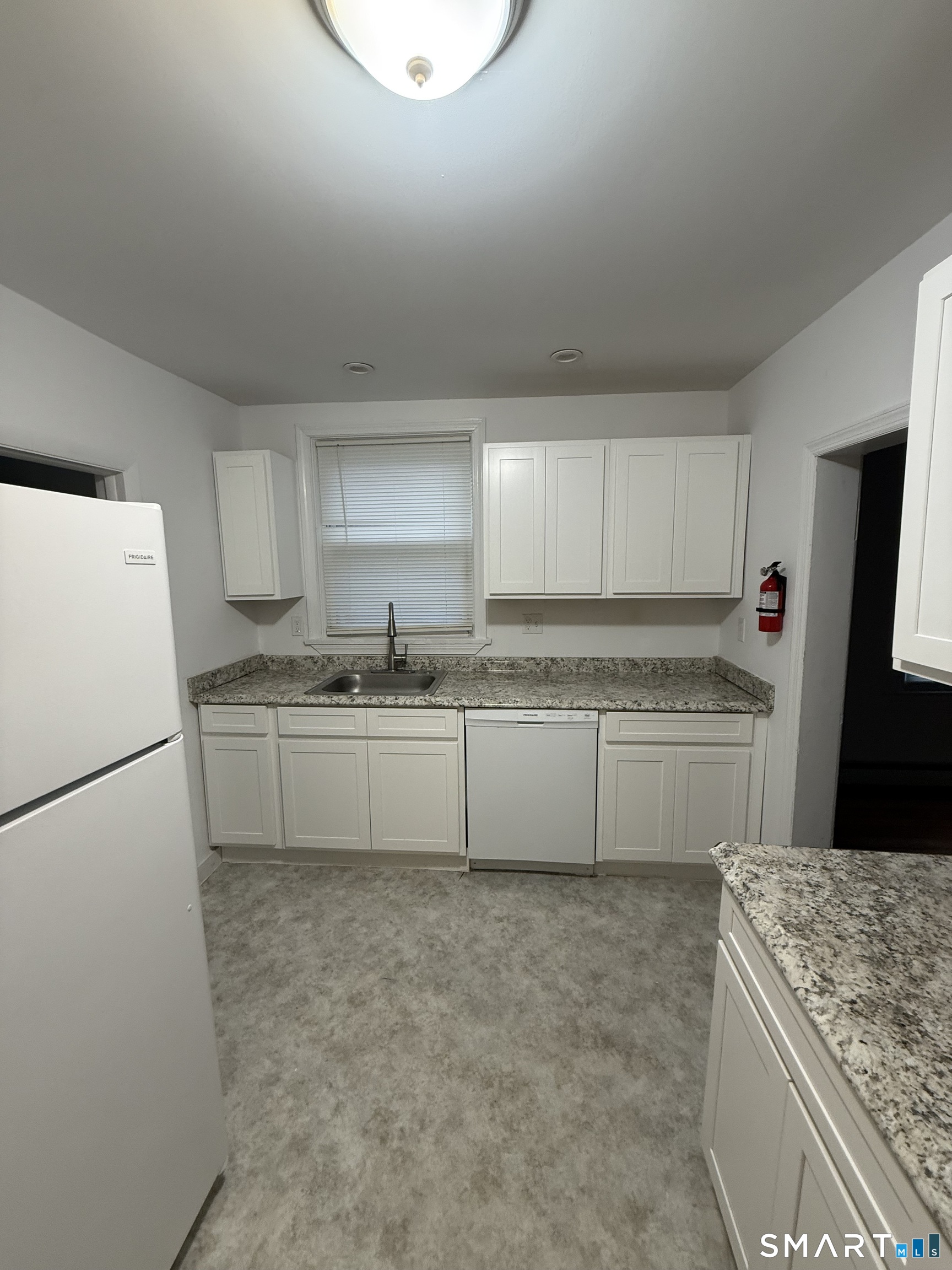 1 Farnsworth Street New London CT 06320