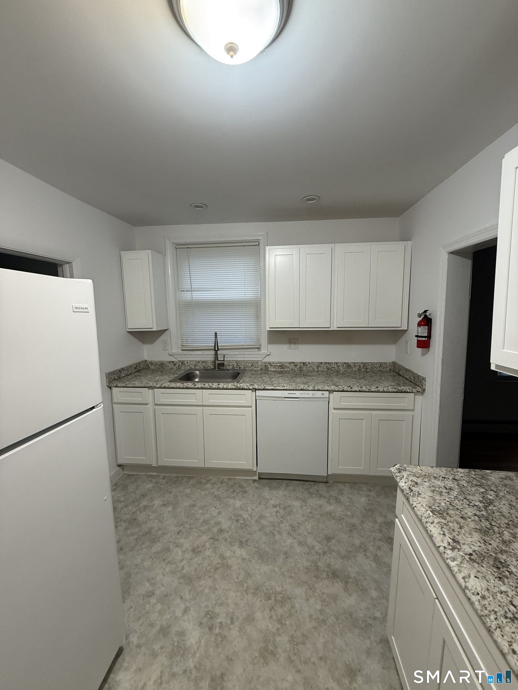 1 Farnsworth Street New London CT 06320