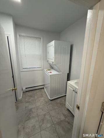 1 Farnsworth Street New London CT 06320