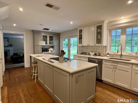 85 Thayer Drive New Canaan CT 06840