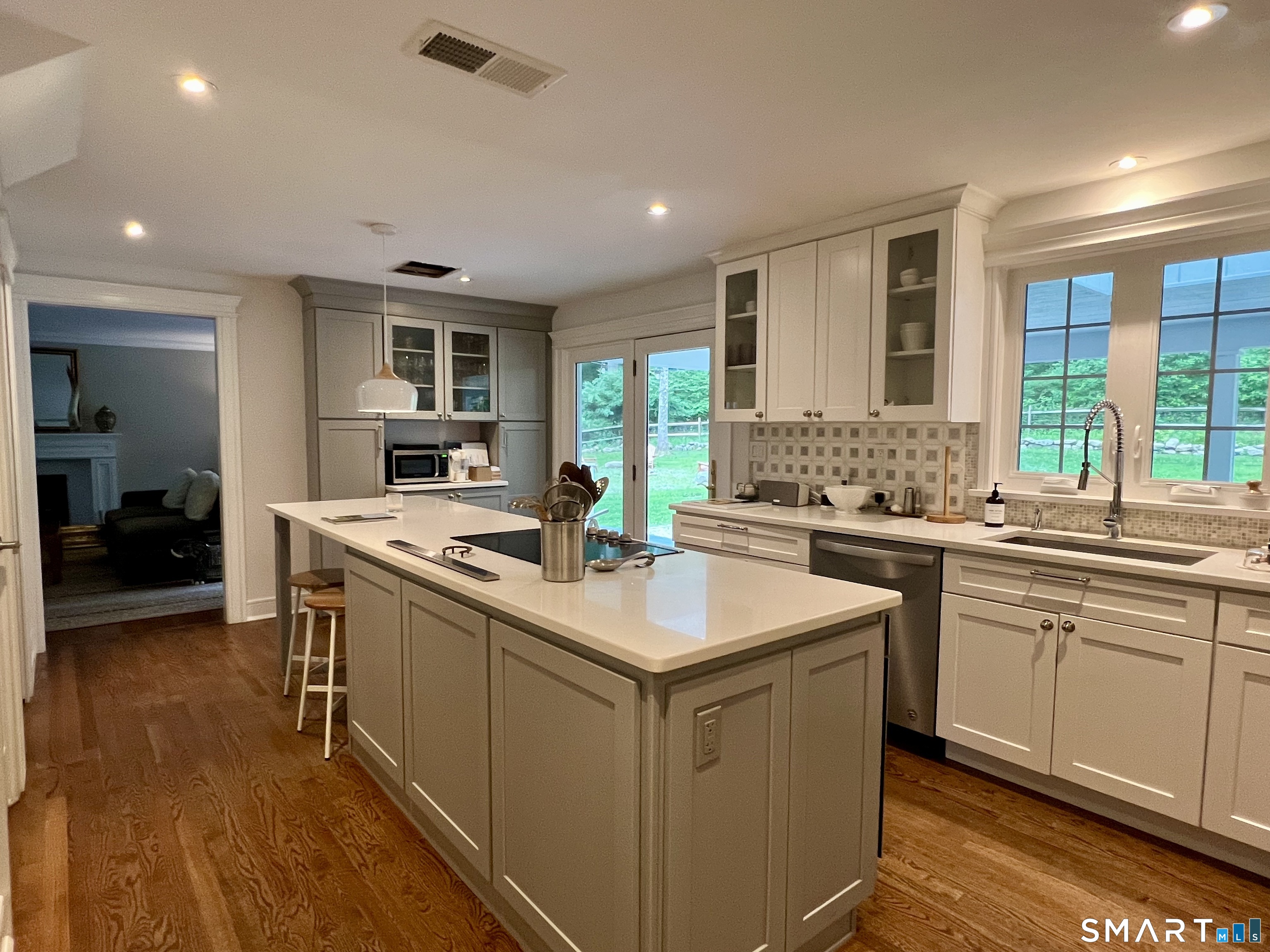 85 Thayer Drive New Canaan CT 06840