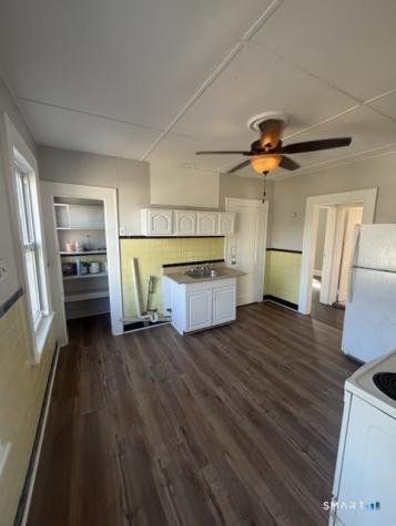 764 Ellsworth Street Bridgeport CT 06605