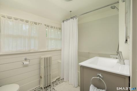 20 Ethan Allen Street Salisbury CT 06039
