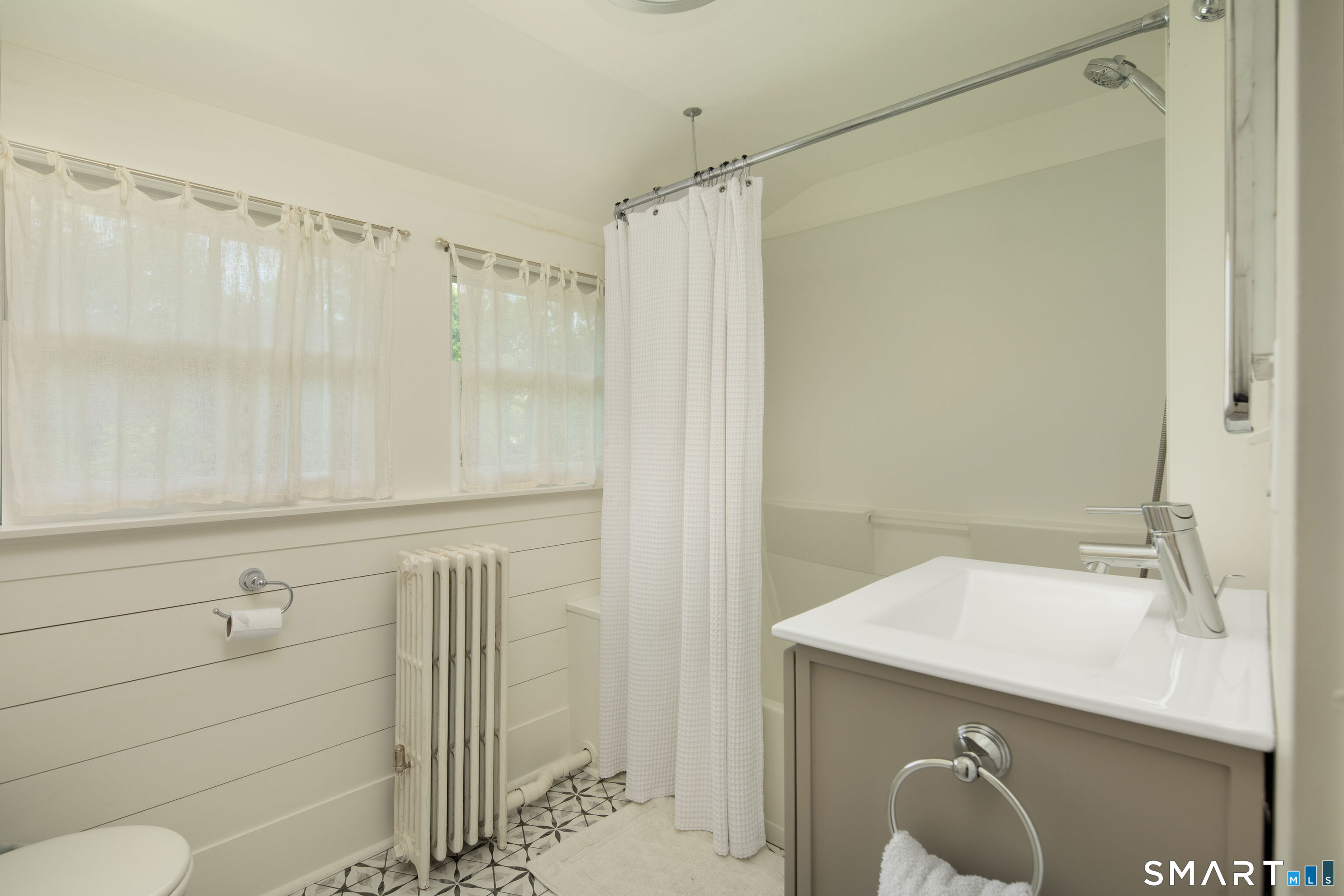20 Ethan Allen Street Salisbury CT 06039