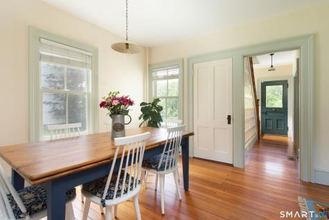 20 Ethan Allen Street Salisbury CT 06039