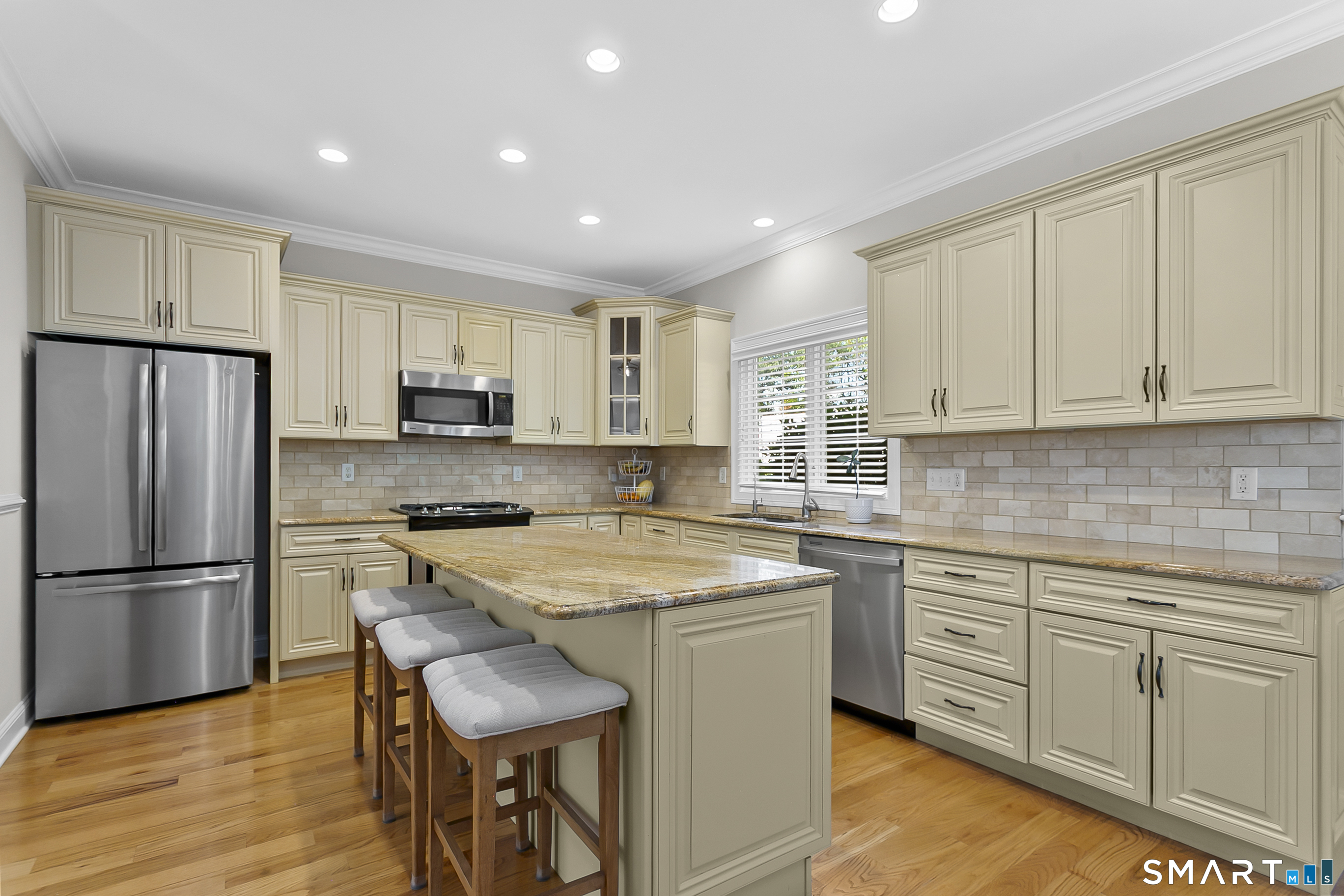 24 Warsaw Street Fairfield CT 06825