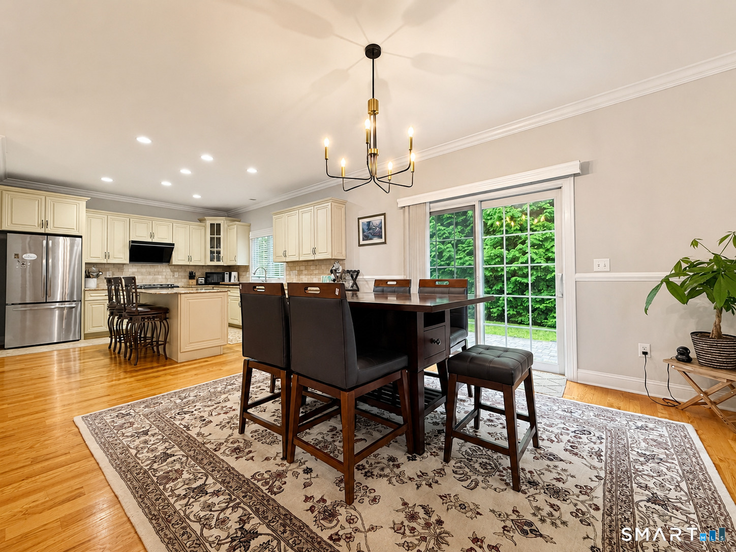 24 Warsaw Street Fairfield CT 06825