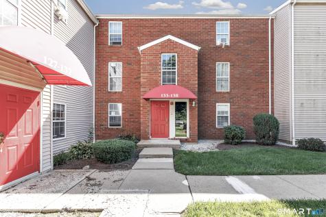 135 Heather Ridge Shelton CT 06484