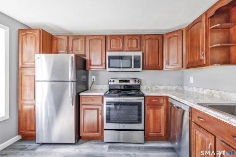 135 Heather Ridge Shelton CT 06484