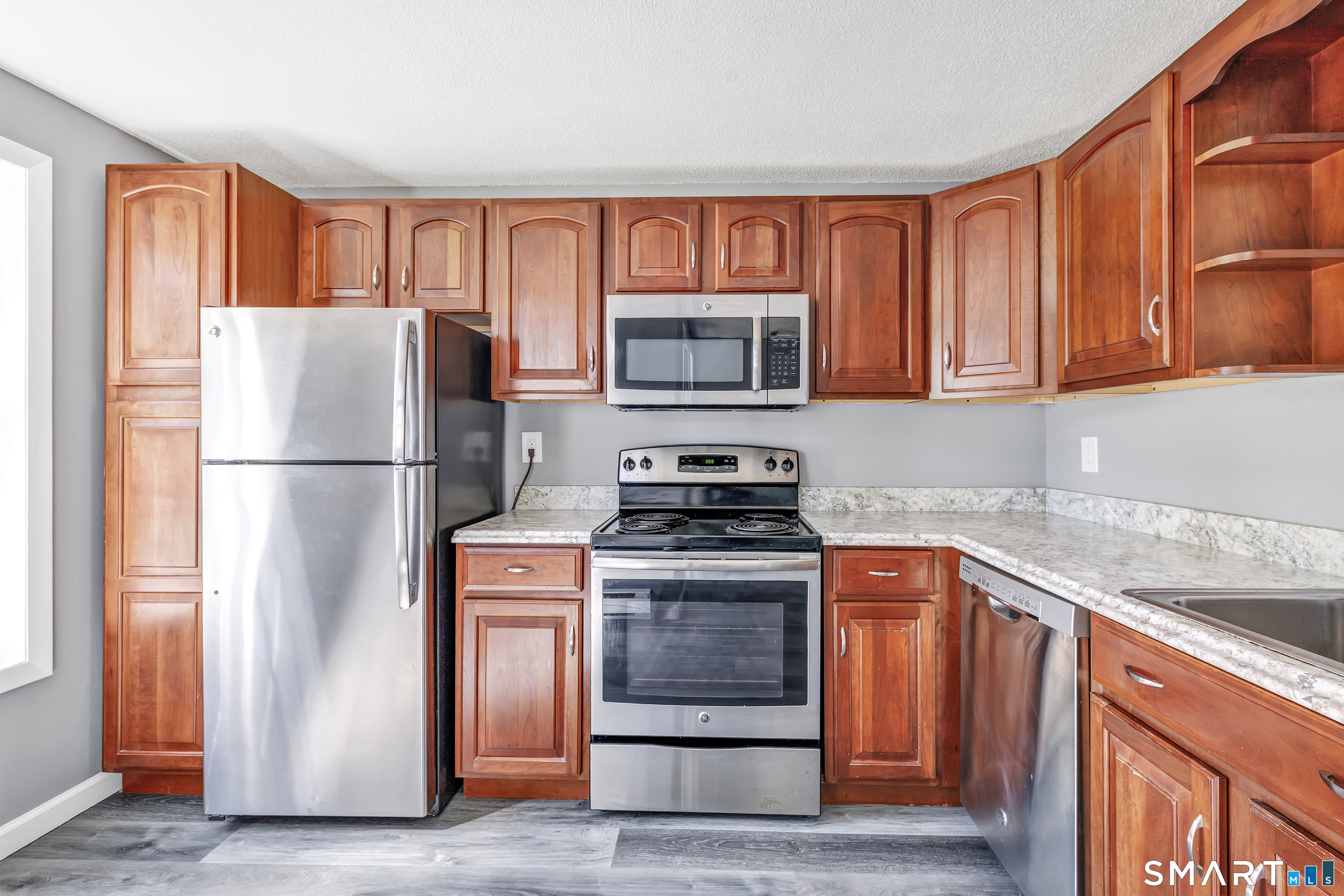 135 Heather Ridge Shelton CT 06484