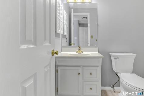 135 Heather Ridge Shelton CT 06484