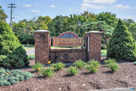 135 Heather Ridge Shelton CT 06484