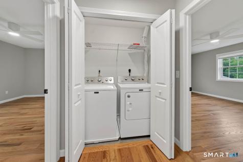 33 West End Avenue Branford CT 06405
