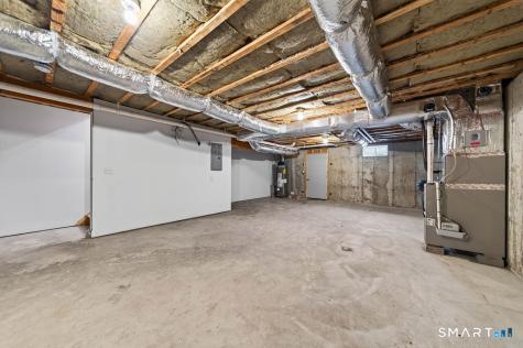 33 West End Avenue Branford CT 06405