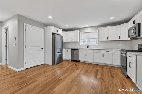 33 West End Avenue Branford CT 06405