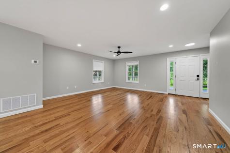 33 West End Avenue Branford CT 06405