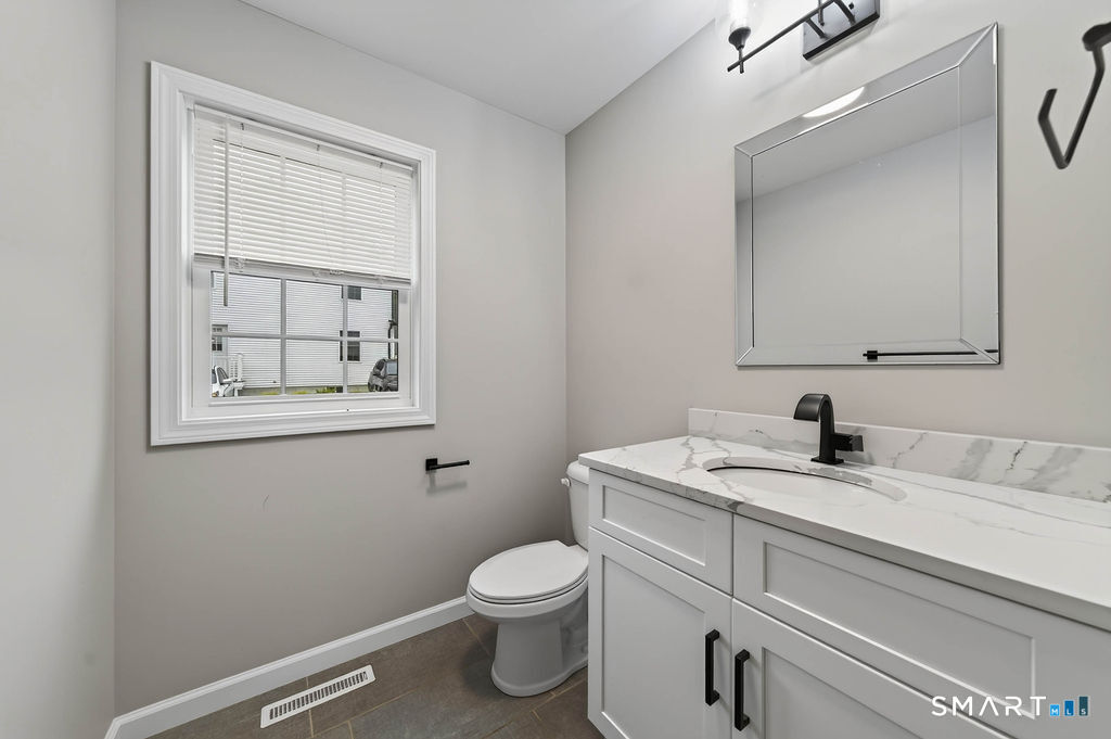 33 West End Avenue Branford CT 06405