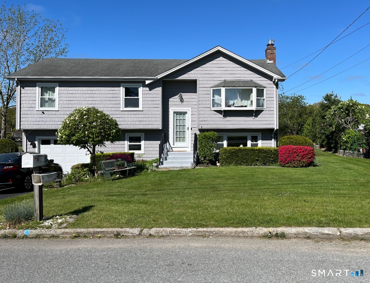 201 Seneca Drive Groton CT 06340