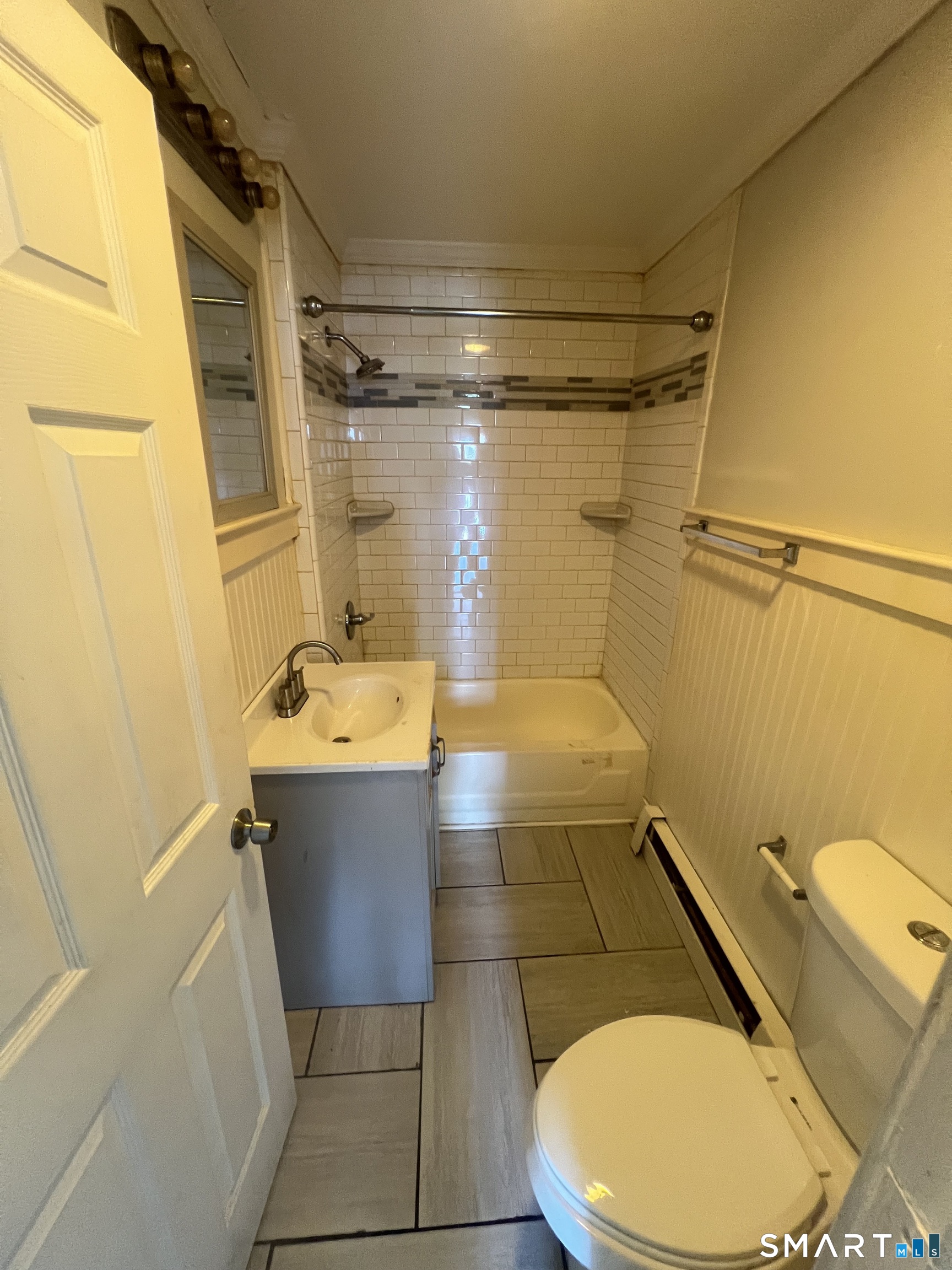 1389 Pembroke Street Bridgeport CT 06608